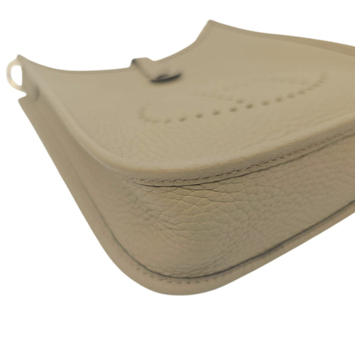 Evelyne short Mini Beige Marfa in Clemence Gold hardware