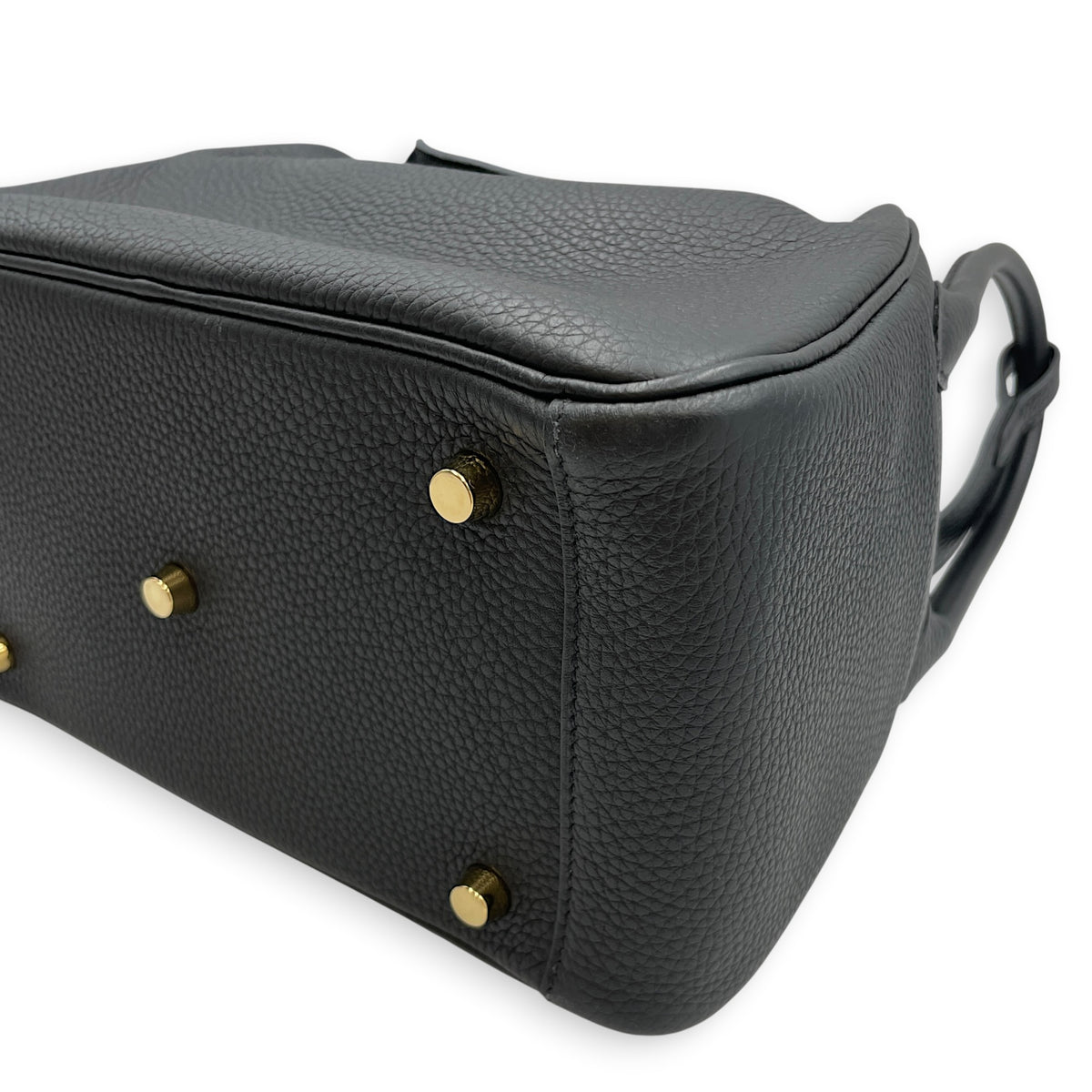 Lindy 26 Noir in Clemence Gold hardware