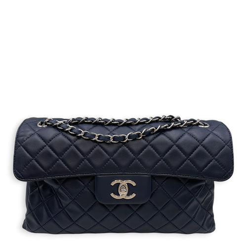 Seasonal Flap  30 Navy Blue Shoulder Bag in Lambskin Silver hardware
