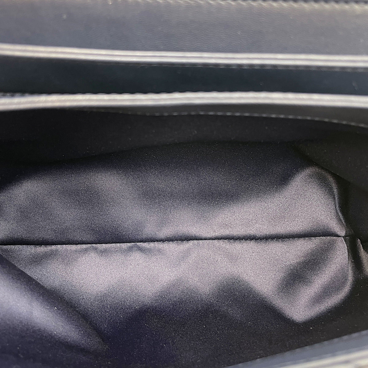 Seasonal Flap  30 Navy Blue Shoulder Bag in Lambskin Silver hardware