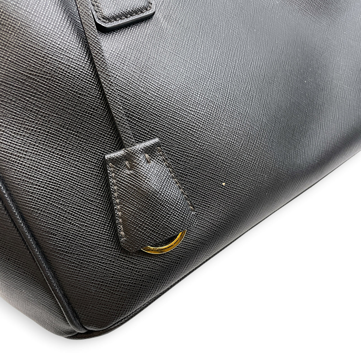 Galleria Medium Nero Top Handle Bag in Saffiano Leather Gold hardware