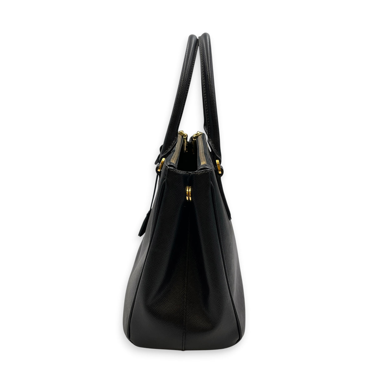 Galleria Medium Nero Top Handle Bag in Saffiano Leather Gold hardware