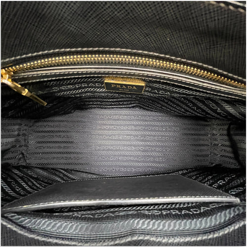 Galleria Medium Nero Top Handle Bag in Saffiano Leather Gold hardware