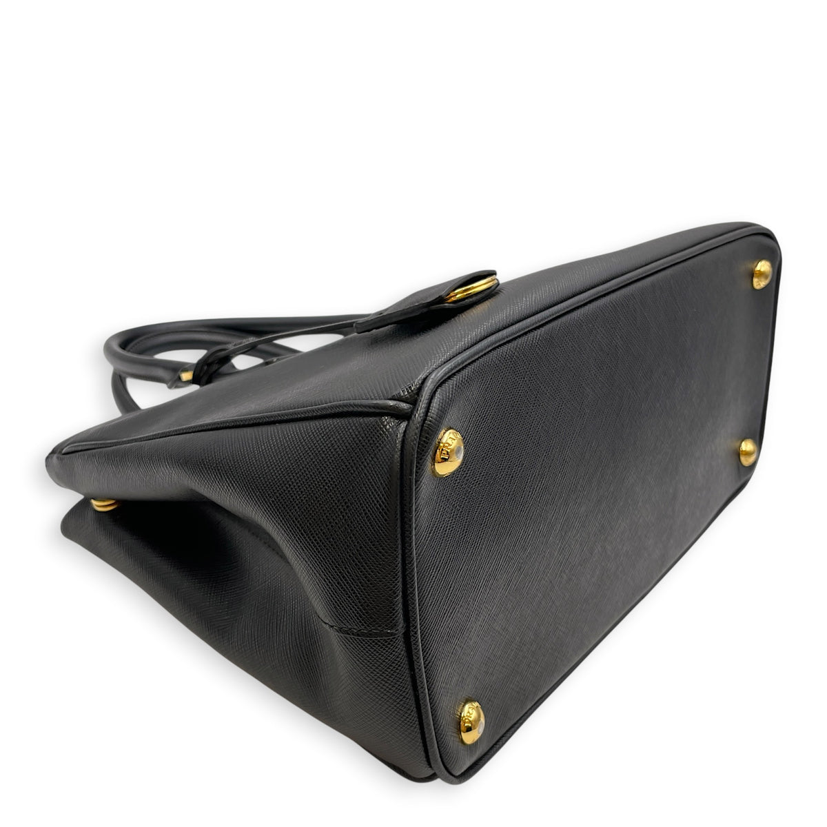 Galleria Medium Nero Top Handle Bag in Saffiano Leather Gold hardware