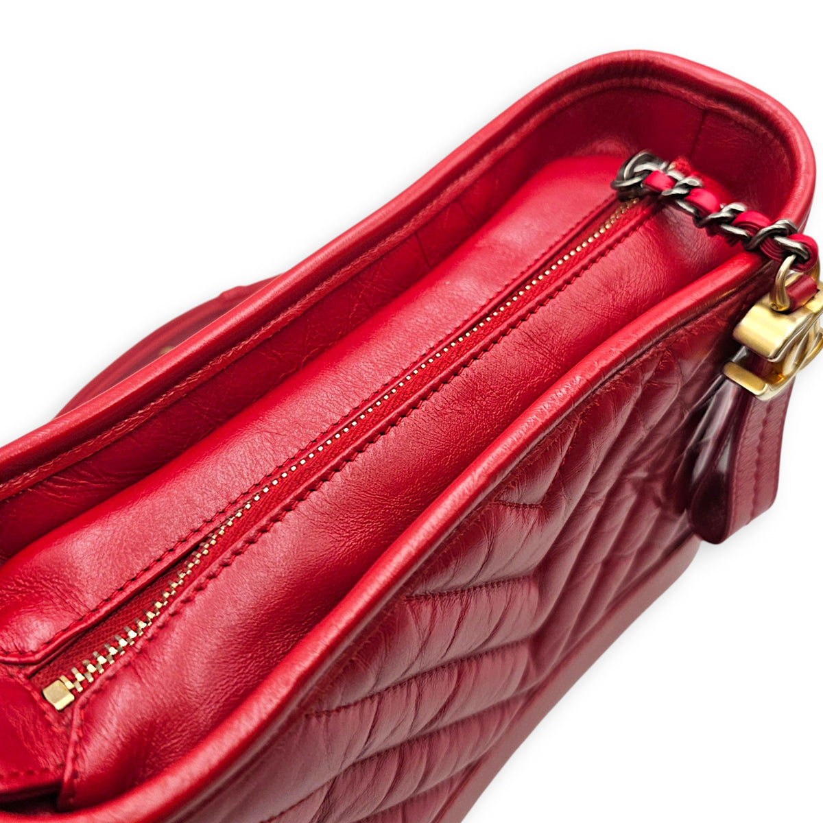 Gabrielle Small Red Shoulder Bag in Calfskin Mixed hardware