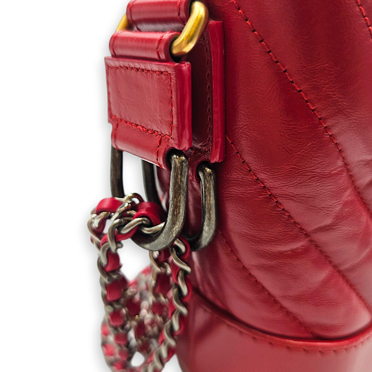 Gabrielle Small Red Shoulder Bag in Calfskin Mixed hardware