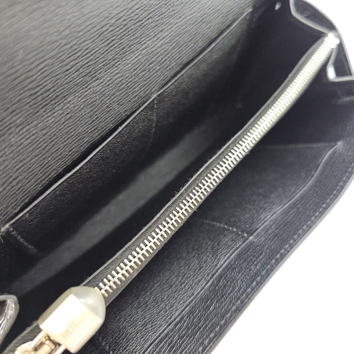 Kelly To Go  Noir Wallet in Shiny Alligator Palladium hardware