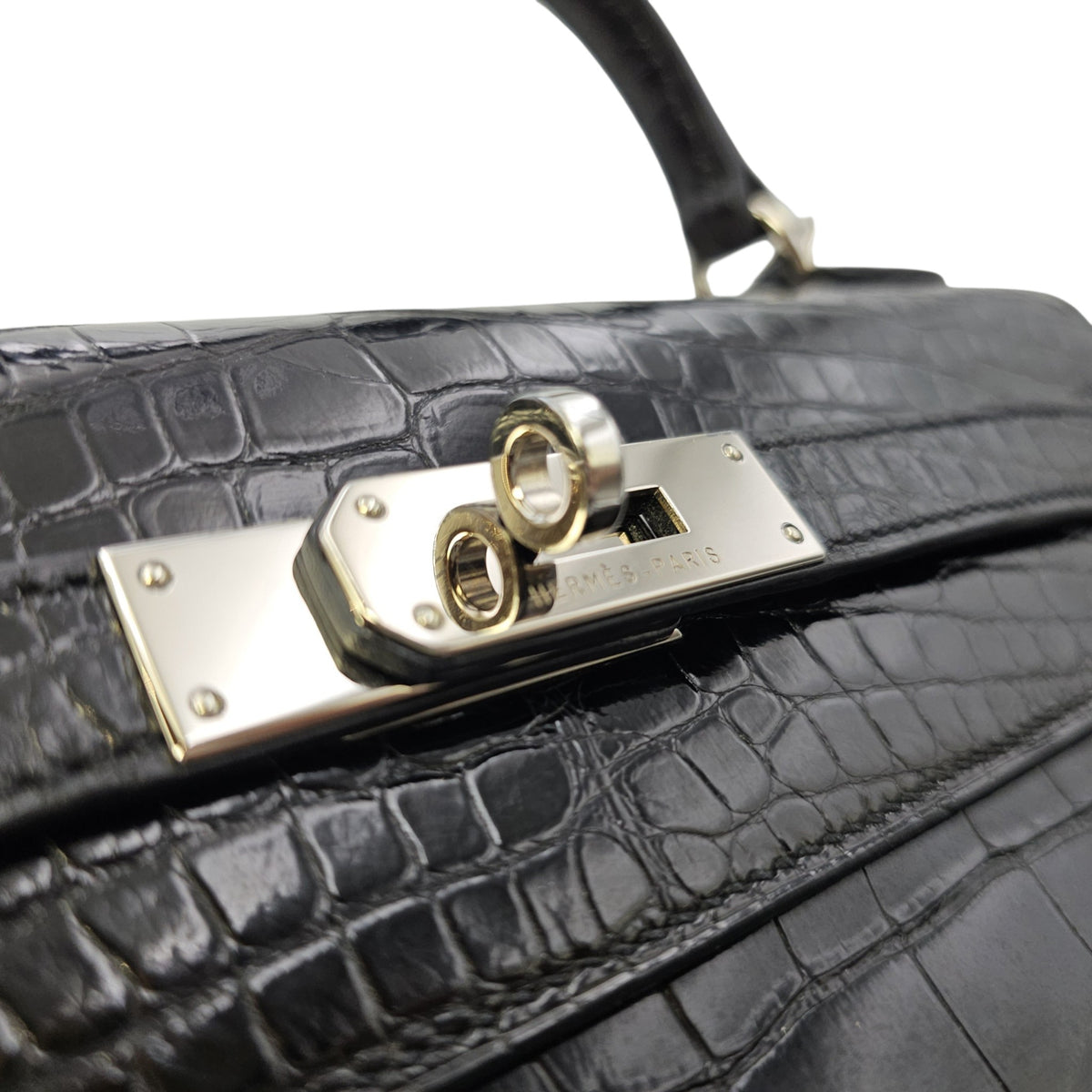 Sellier Kelly 32 Noir in Shiny Alligator Palladium hardware