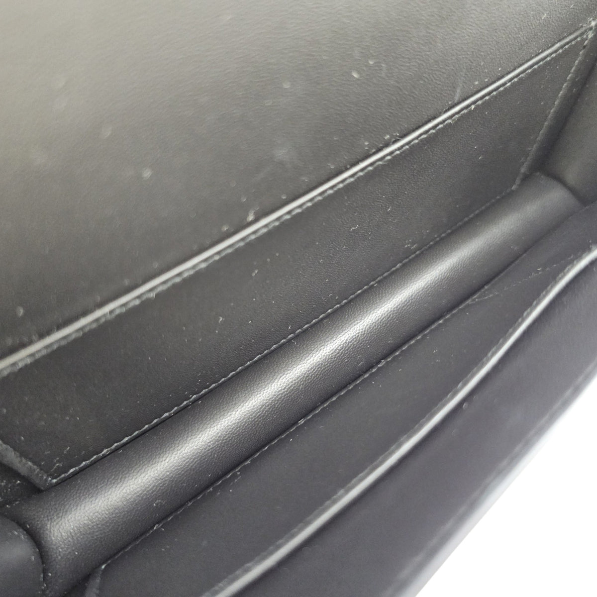 Constance Elan Noir in Epsom Palladium hardware