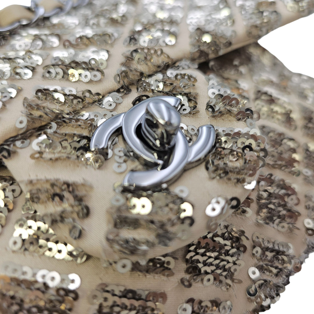 Classic 24 Gold Shoulder Bag in Sequins Silver hardware