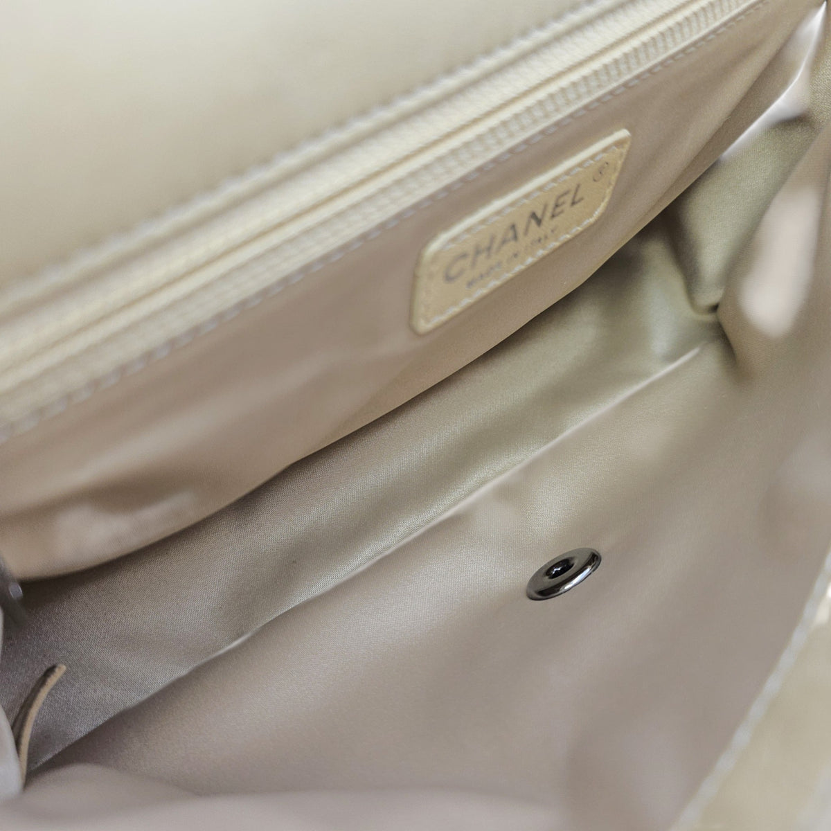 Classic 24 Gold Shoulder Bag in Sequins Silver hardware