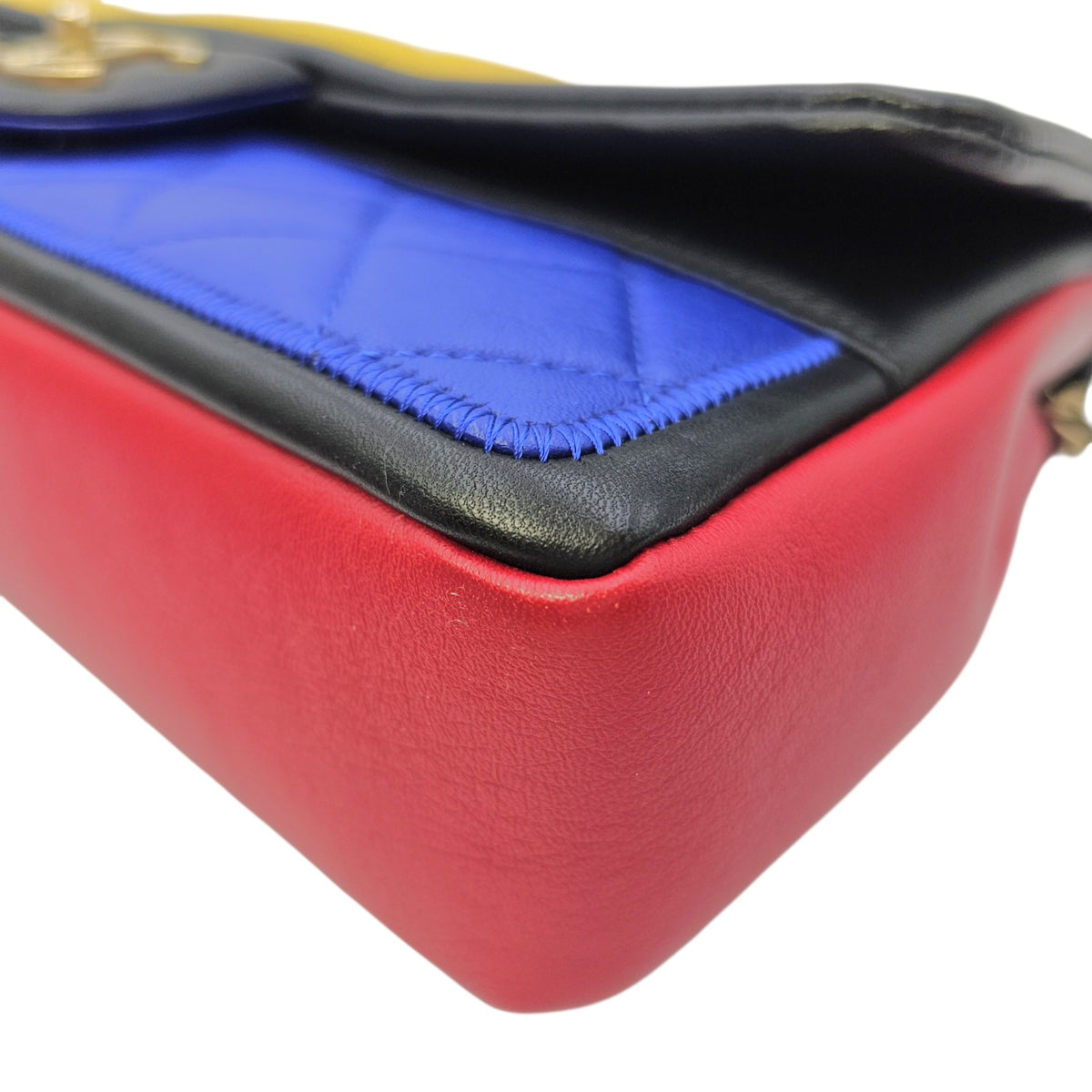 Seasonal CC 26 Multi-colour Shoulder Bag in Calfskin Gold hardware