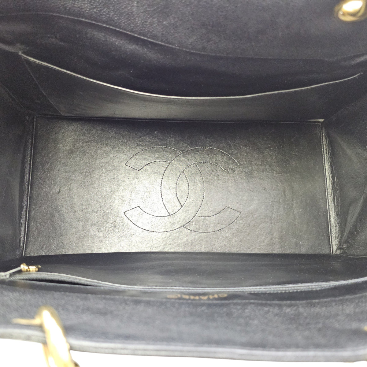 GST 39cm Black Tote Bag in Caviar Leather Gold hardware
