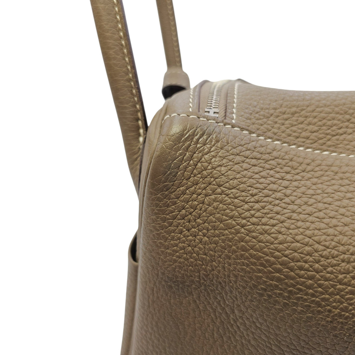 Lindy 26 Etoupe in Clemence Palladium hardware