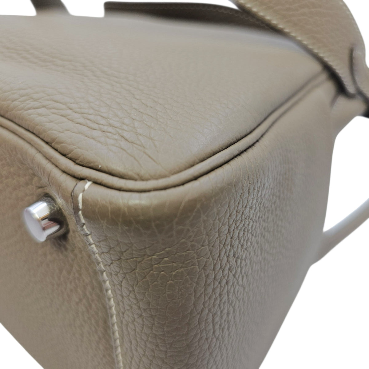 Lindy 26 Etoupe in Clemence Palladium hardware