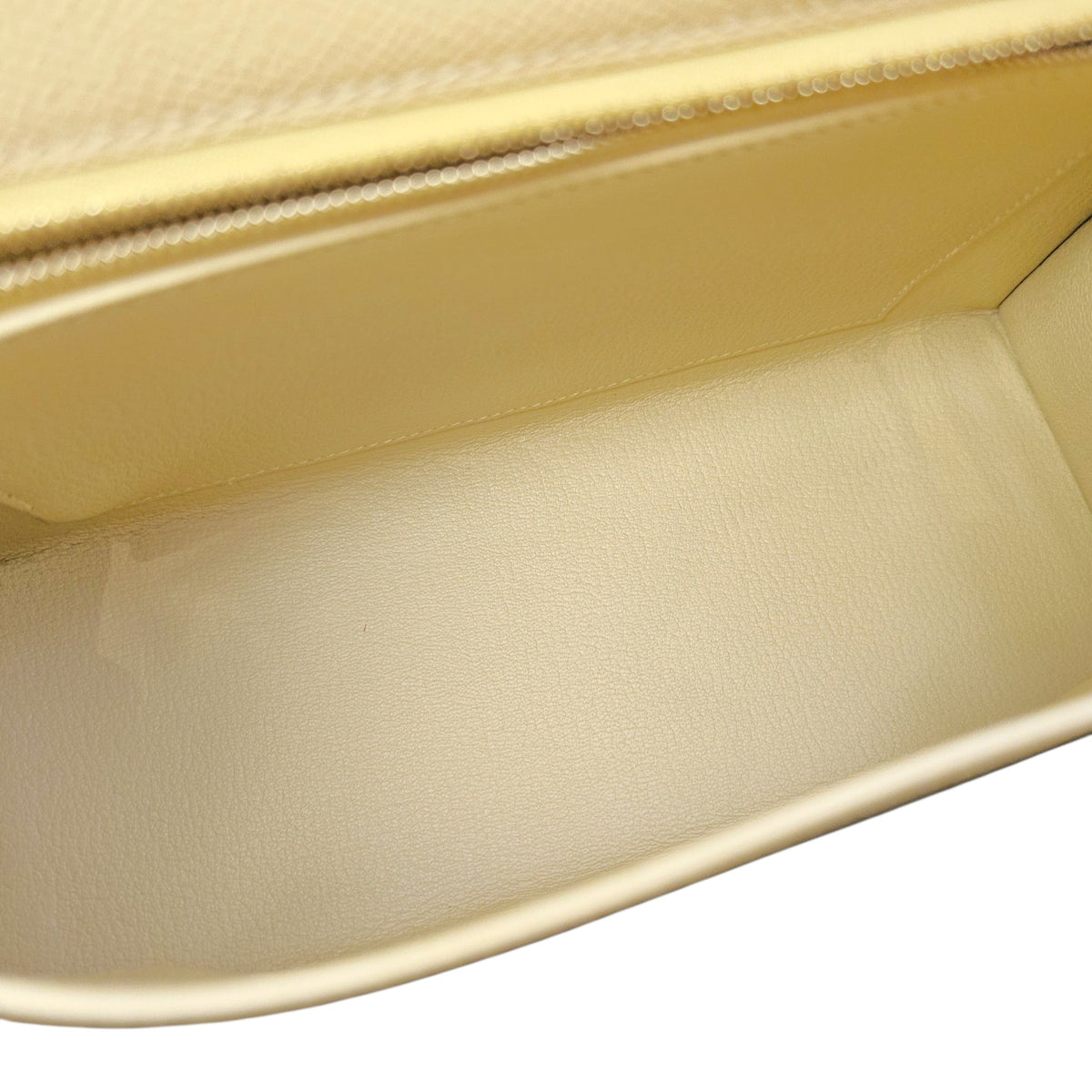 Sellier Kelly 25 Jaune Poussin in Epsom Gold hardware