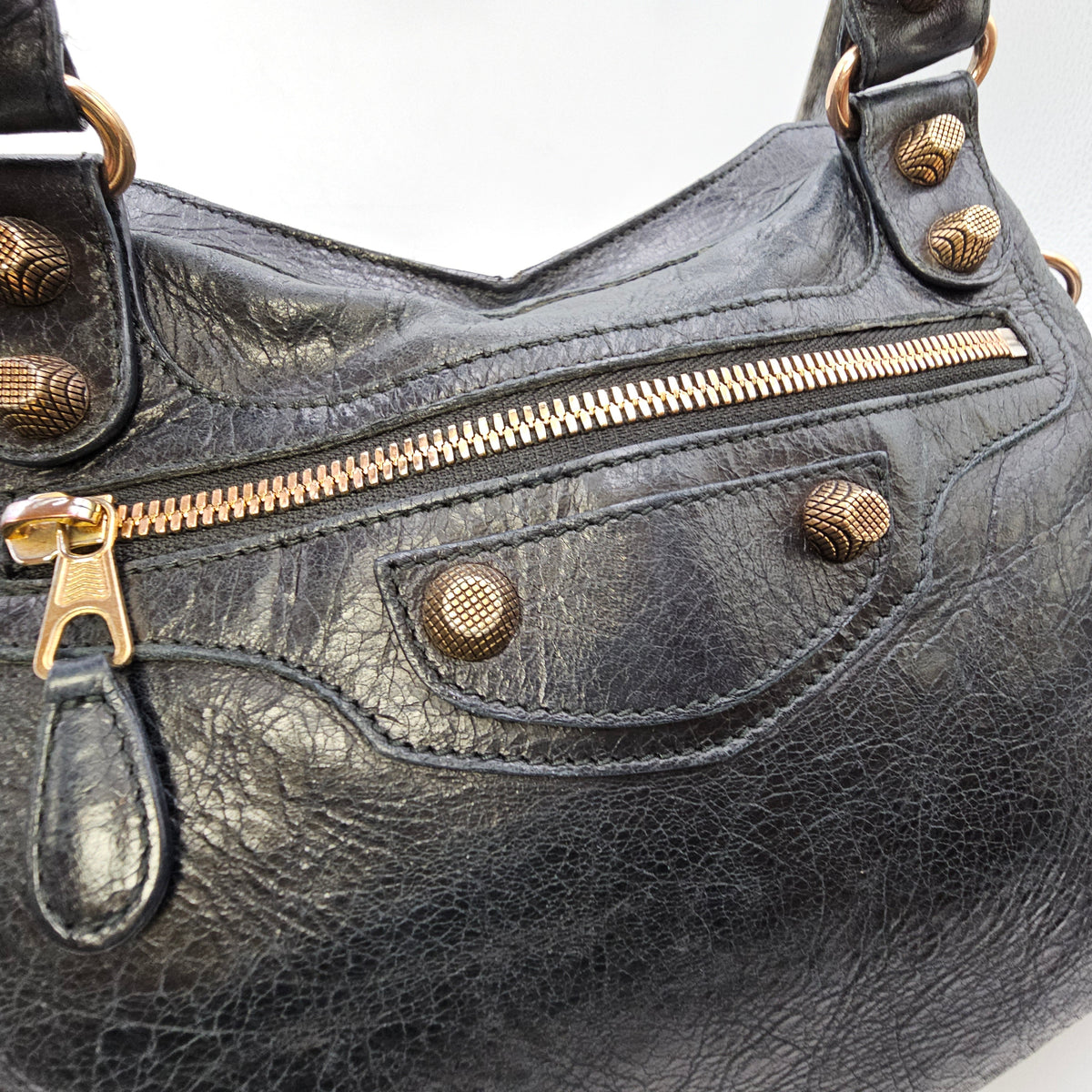 City Black Shoulder Bag in Distressed Leather Rose Gold hardware