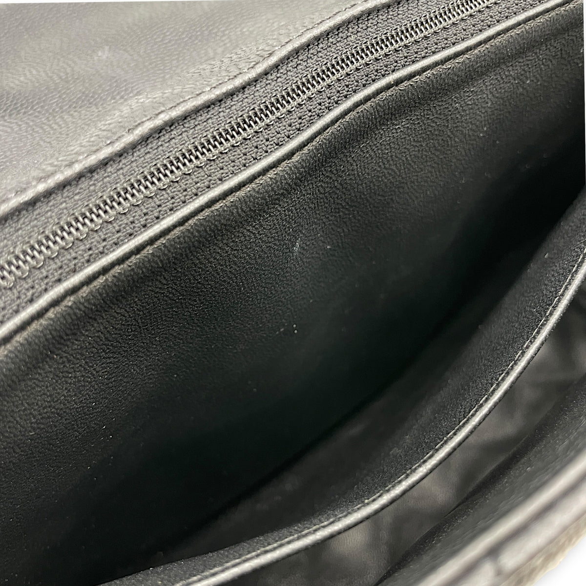 Timeless CC 33cm Black Shoulder Bag in Calfskin Silver hardware