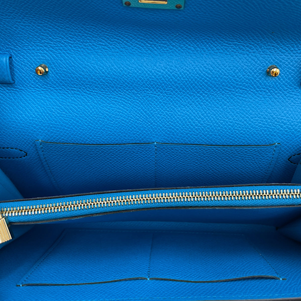 Kelly To Go Casaque Blue Indigo/Noir/Bleu frida Wallet in Epsom Gold hardware