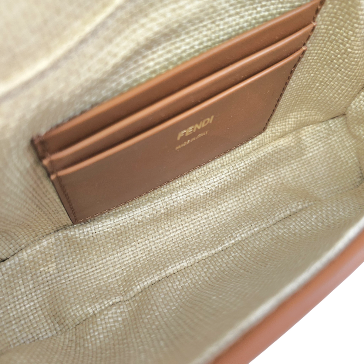 Baguette Beige Shoulder Bag in Raffia Gold hardware
