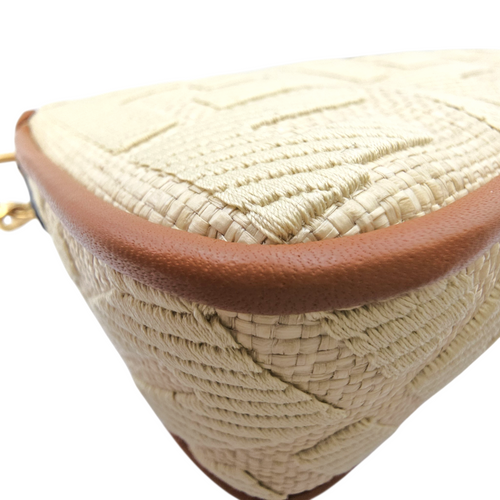 Baguette Beige Shoulder Bag in Raffia Gold hardware