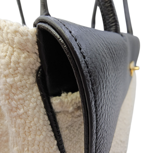 Urban Essentials  31 White Shoulder Bag in Tweed Gold hardware
