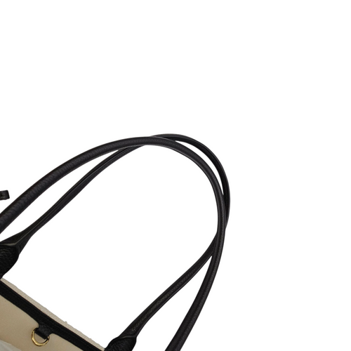 Urban Essentials  31 White Shoulder Bag in Tweed Gold hardware