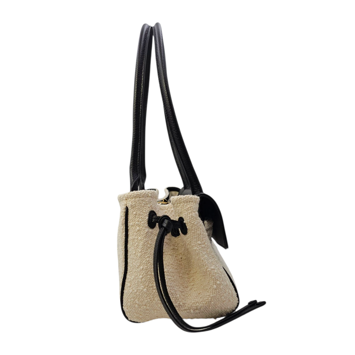 Urban Essentials  31 White Shoulder Bag in Tweed Gold hardware