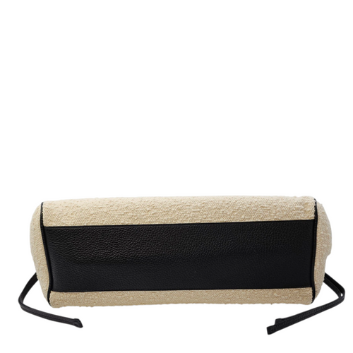 Urban Essentials  31 White Shoulder Bag in Tweed Gold hardware