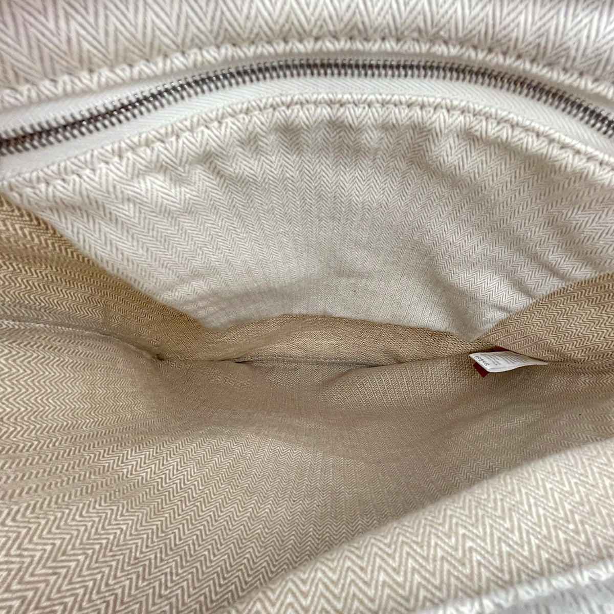 Maline Grooming Bag Gold in Canvas