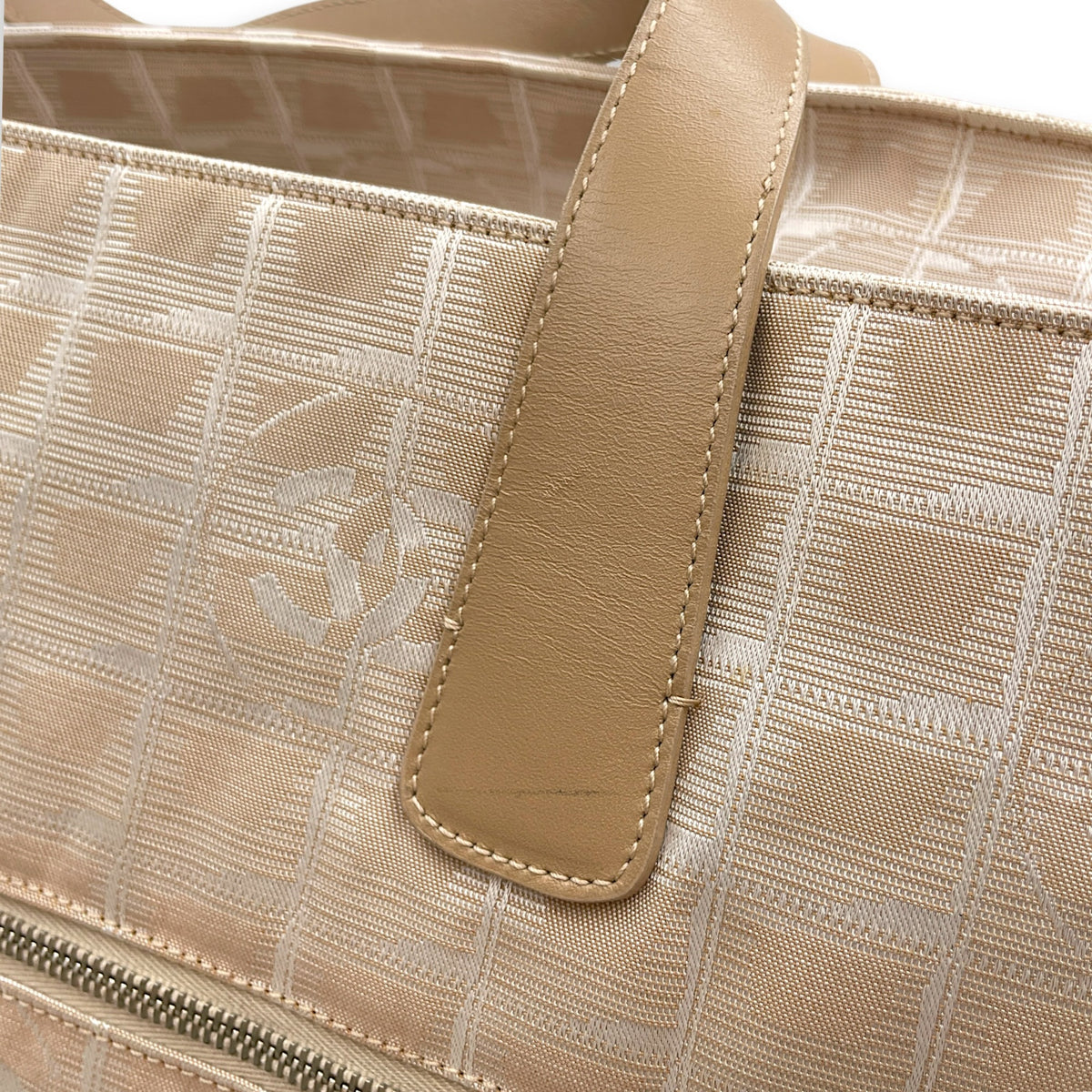 Travel Line  43 Beige Tote Bag in Jacquard Silver hardware