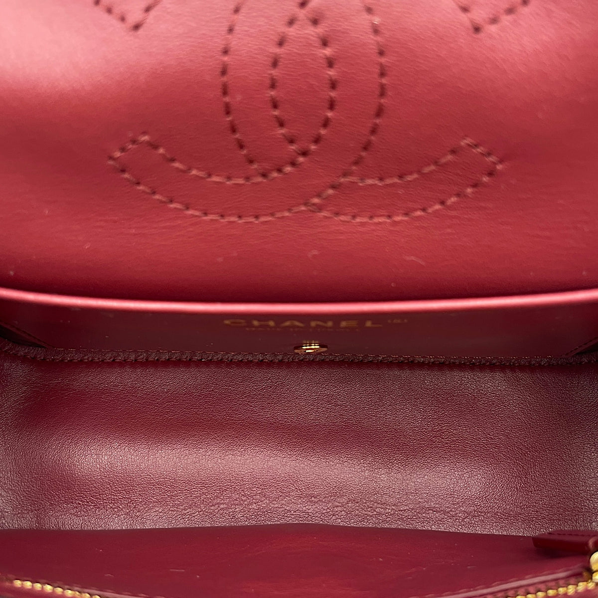Mini Maxi Flap Black Shoulder Bag in Calfskin Gold hardware