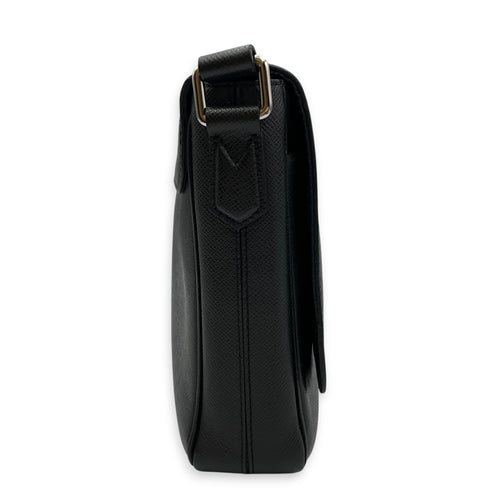 Speed LV Aerogram  Black Messenger in Taiga Leather Silver hardware