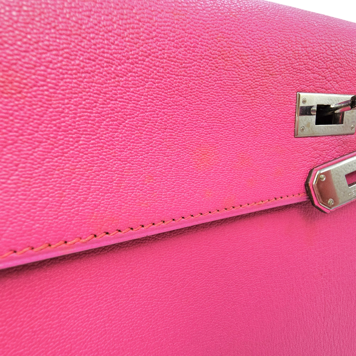 Sellier Kelly 32 Rose Shocking  in Chevre Mysore Palladium hardware