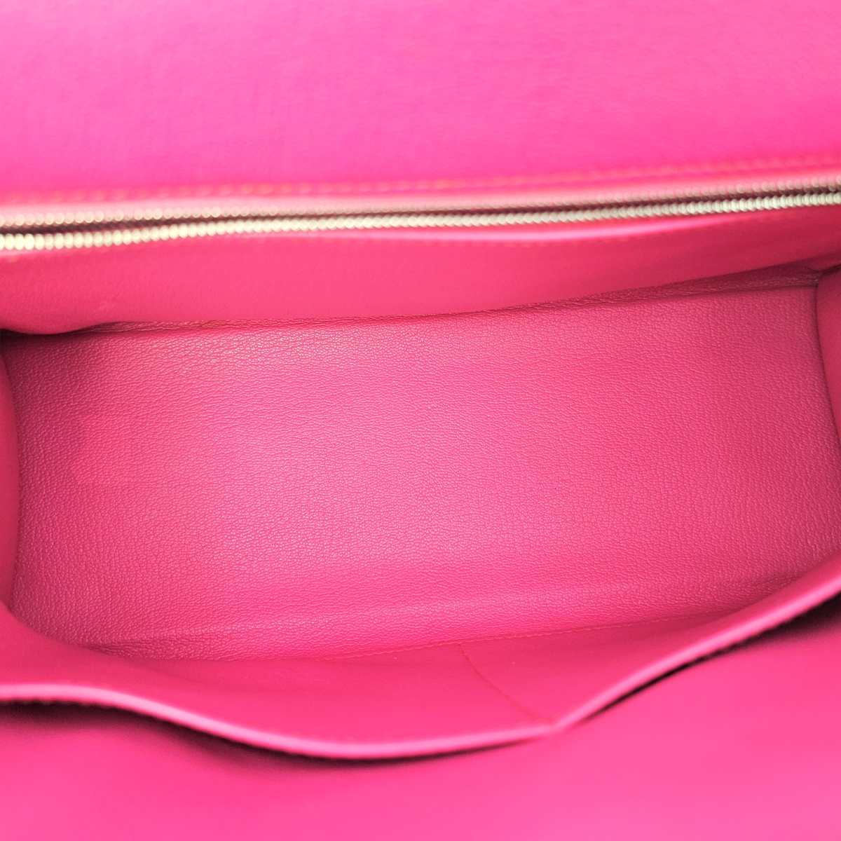 Sellier Kelly 32 Rose Shocking  in Chevre Mysore Palladium hardware