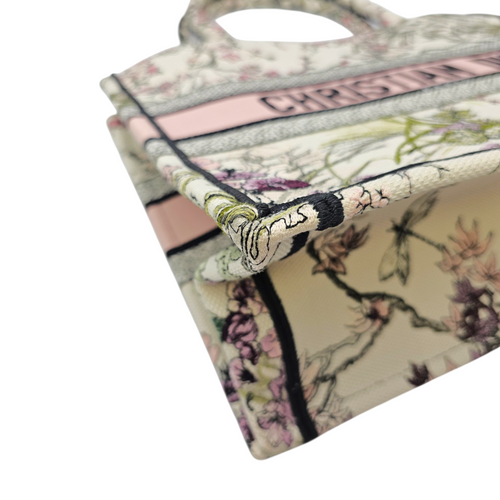 Book Tote Multi-colour Tote Bag in Canvas