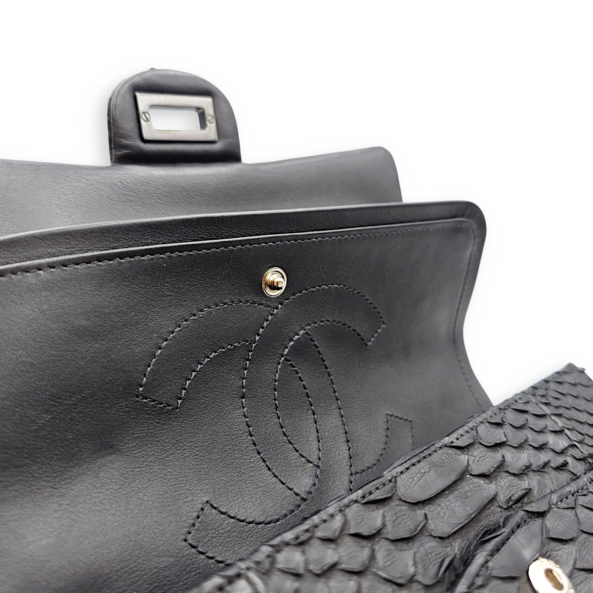 2.55 Black Shoulder Bag in Python Leather Ruthenium hardware