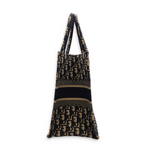 Book Tote 37 Blue Tote Bag in Jacquard