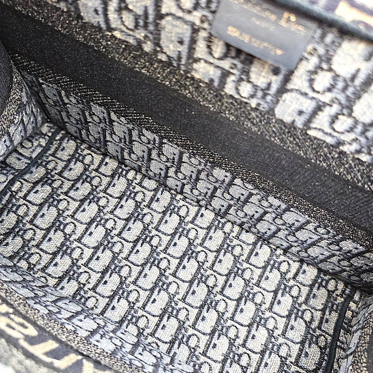 Book Tote 37 Blue Tote Bag in Jacquard