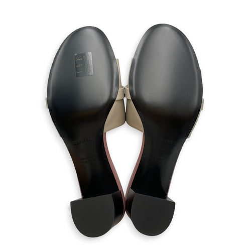Gigi 50 40 Beige Galet Sandals in Calfskin Palladium hardware