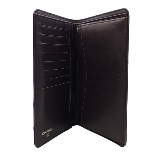 Bi Fold  Black Wallet in Caviar Leather Silver hardware