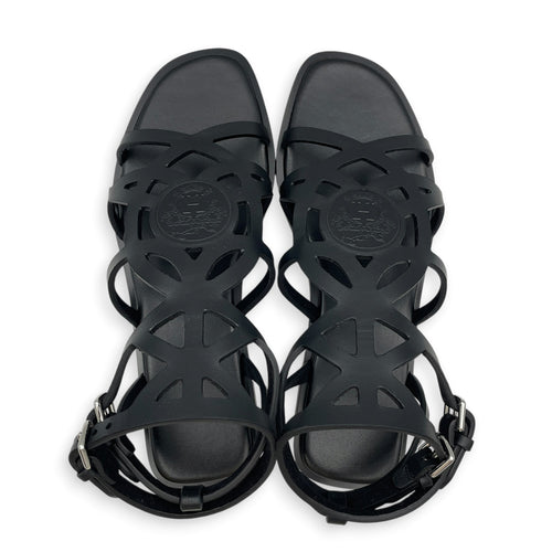 Ness 37.5 Noir Sandals in Nappa Leather
