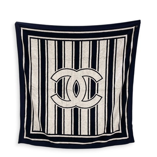 Coco Beach 2026 Beachwear Set  Navy / White Tote Bag in Fabric