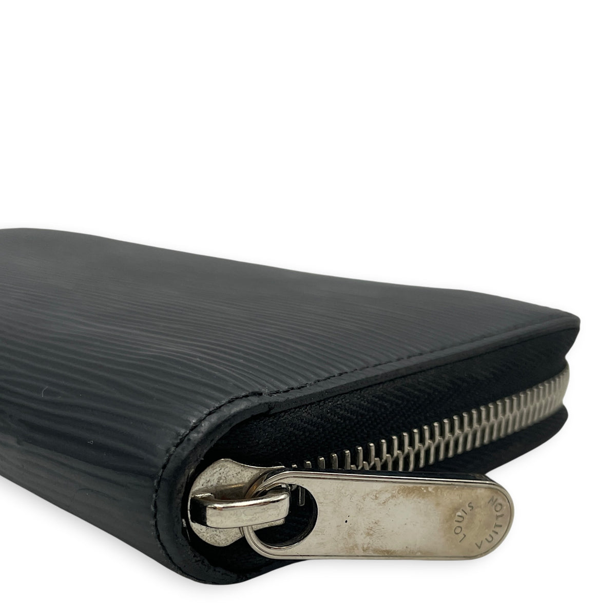 Zippy Black Wallet in Epi Leather Silver hardware