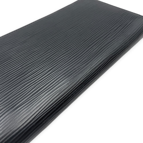 Zippy Black Wallet in Epi Leather Silver hardware