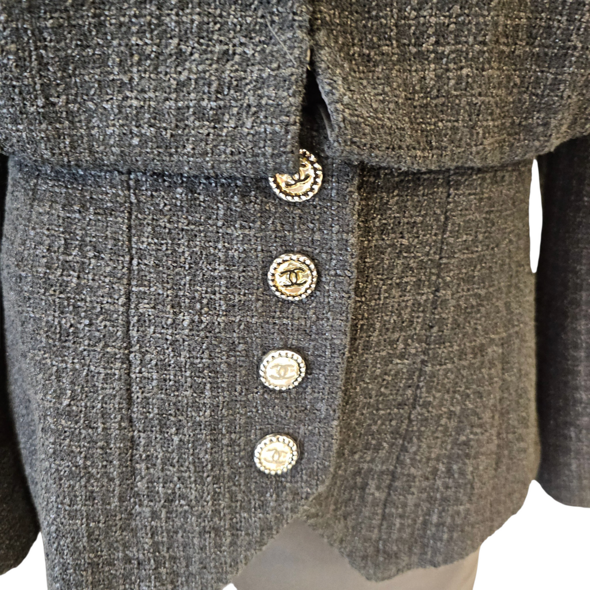 22C Tweed  Fake Two-piece Tuxedo Jacket  38 Black Ready-To-Wear in Cotton Resin hardware