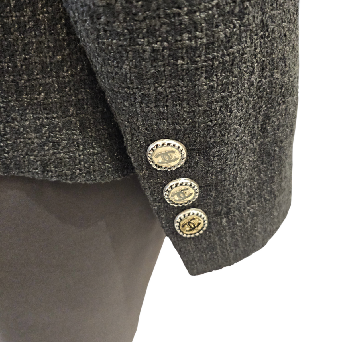 22C Tweed  Fake Two-piece Tuxedo Jacket  38 Black Ready-To-Wear in Cotton Resin hardware