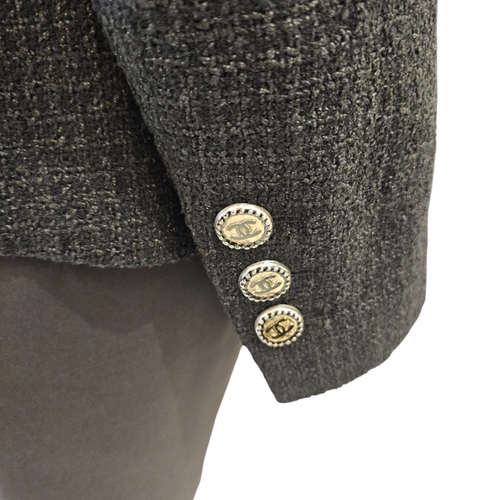 22C Tweed  Fake Two-piece Tuxedo Jacket  38 Black Ready-To-Wear in Cotton Resin hardware