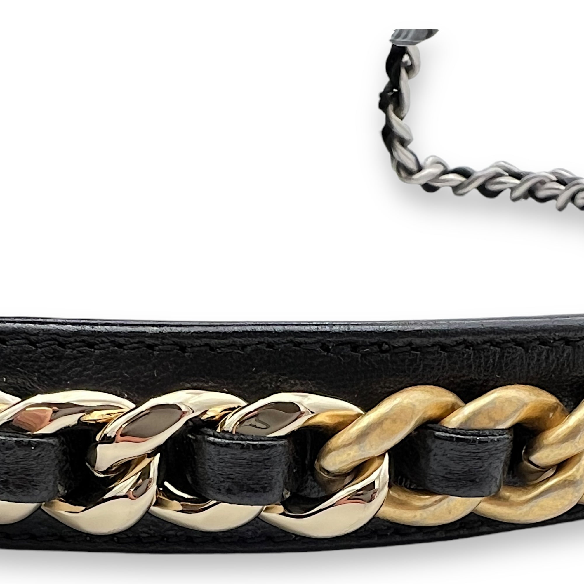 CHANEL ❤️ショルダーバッグ 黒 スエード/レザー チェック柄❣