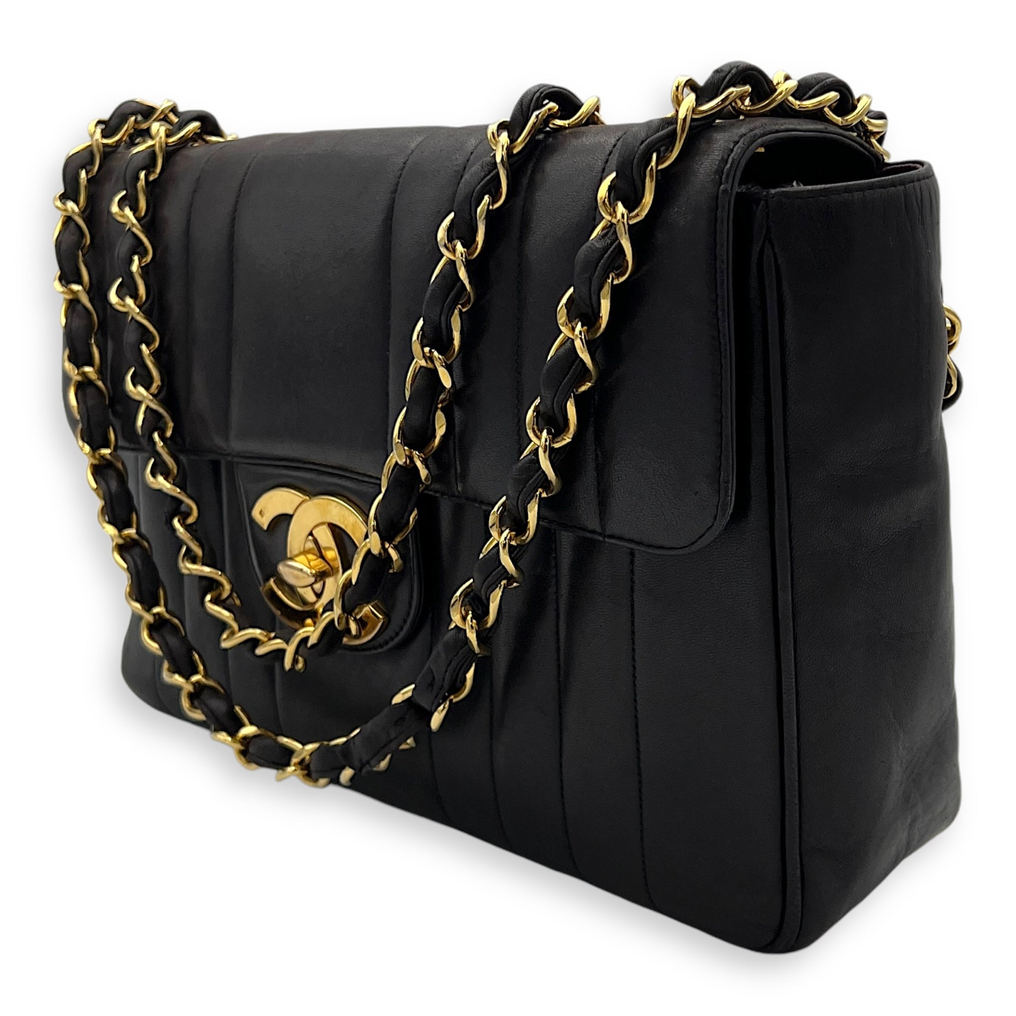 商品画像：CHANEL 1994-1996 Vertical Classic Flap Jumbo Beige Caviar 2